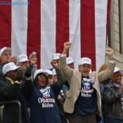 UMW Supporters Cheer 