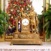 Year-round White House decorations were combined the holiday decorations.