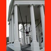 A side view of the entrance of the White House.