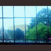The inside wasn't the only lovely view, the outside shined as well, where the Hirshorn Modern Art museum stood in the distance.