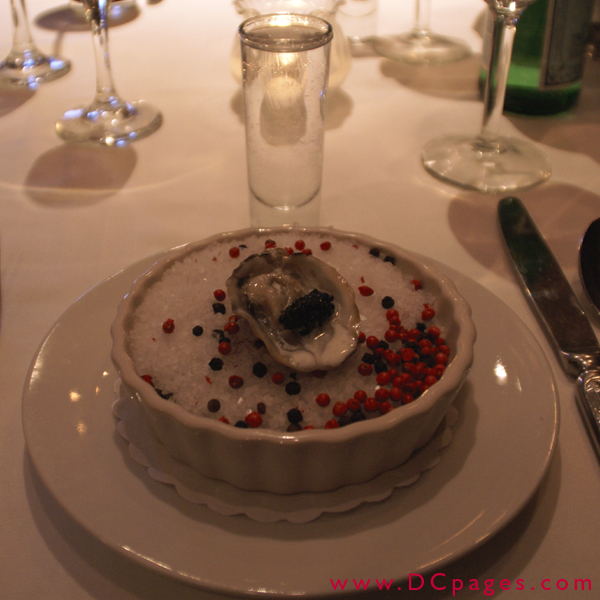 Amuse Bouche andRussia Vodka Shot.
Oyster Tsarini Fresh oyster on the half shell with crème fraiche and caviar.