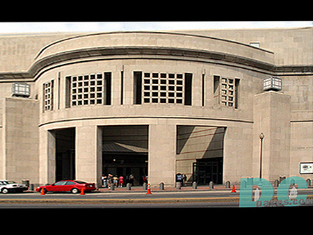 An outside look of the nice architecture of the museum.