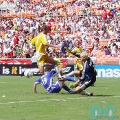 "He almost scored!!" DF Conrad and GK Hartman just prevented REVOLUTION FW Noonan's attack. 