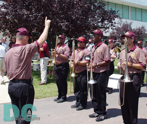 The Redskins Marching Band plays "Hail to the Redskins!"