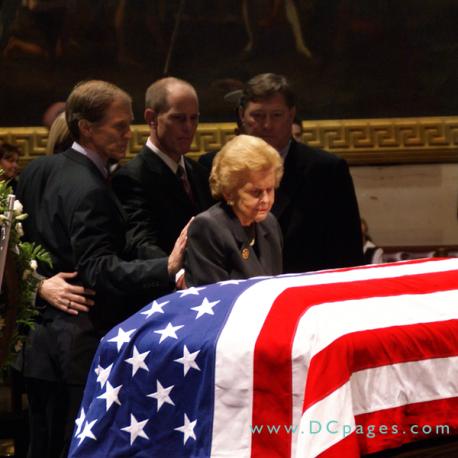 Picture of gerald r ford funeral #9