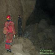 Visiting the Great Hall (one of the largest rooms in US Cave)