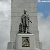 Lincoln Statue