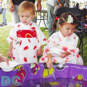 Pretty sisters in cute kimonos enjoyed Kingyo Sukui.