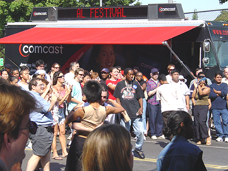 It wasn't a contest afterall, everyone just wanted to have some fun and dance the sunny afternoon away.