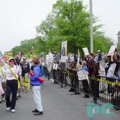 Pro-Life advocates line the march route down Constitution Avenue as a few of the Honored Guests pass by.