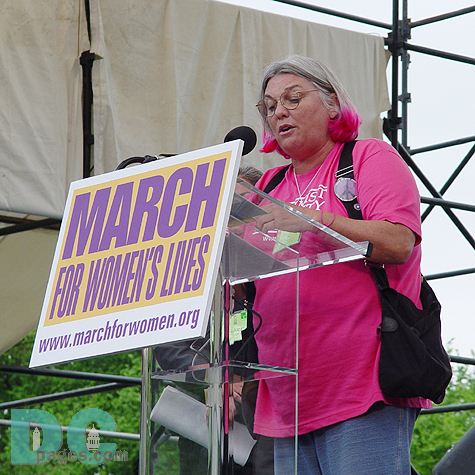 Tyne Daly speaks at the March for Womens Lives.