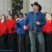Garth Brooks singing "American Pie"