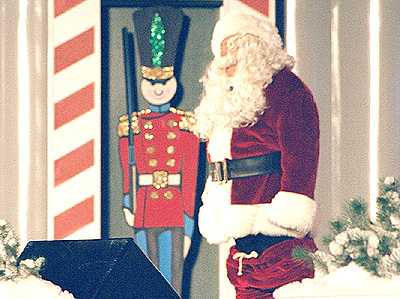 Unfortunately Santa(Roy Clark), pants kept falling during his solo number