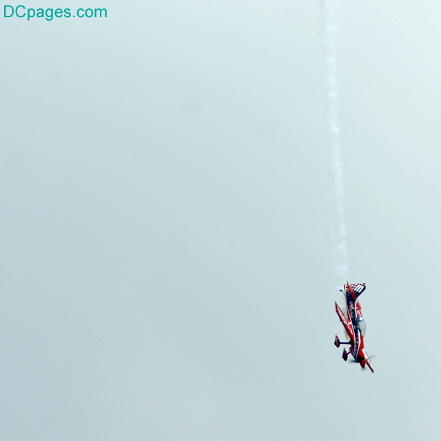 Acrobatic stunt plane at JSOH