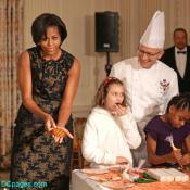 Mrs. Obama prepares to snack