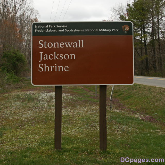 Highway sign leading to Stonewall Jackson Shrine