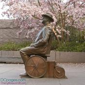 Bronze statue of Roosevelt