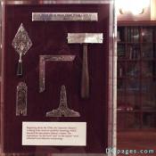 Robert Burns Library - Beginning about the 1760s, the Operative Mason's working tools received symbolic meanings which denoted the Speculative Mason's duties.