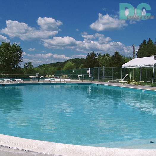 Nothing is better after a long hike then to cool off by taking a dip. During the summer children and their parents have been known to spend entire days playing in the water and working on their tans. Tel.540.636.2995