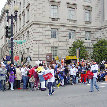2003 Cherry Blossom Festival: Happy spectators line Constitution Avenue. 
