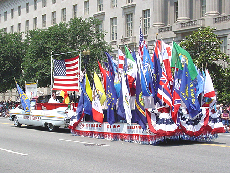 This float shows all of the different nations the Almas Temple represents.