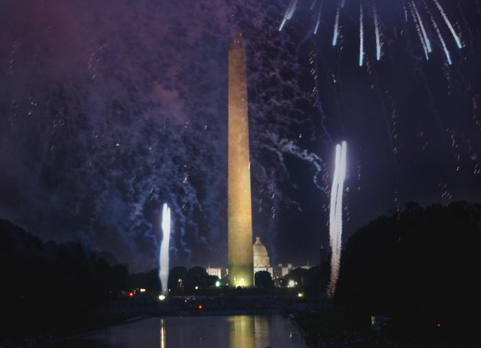 Ben Katz - Fireworks over Washington monument