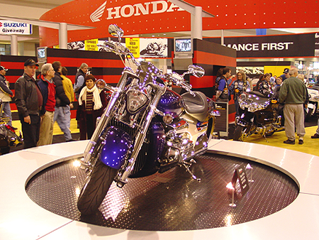 The 2004 Valkyrie Rune is really unique, it has 1832cc liquid-cooled horizontally opposed six-cylinder engine.