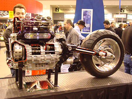 Here is a cut away of The TRIUMPH ROCKET III engine and drive train.
