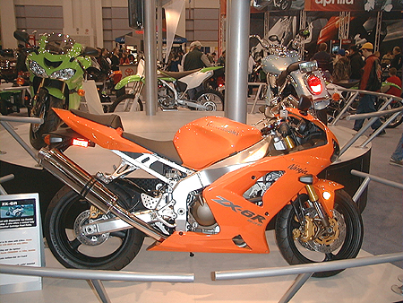 This is the 2004 NINJA® ZX-6R Kawasaki's middleweight contender for the 600cc sportbike class. The actual displacement: 636cc.