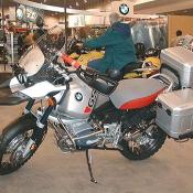 R 1150 GS Adventure would be the bike I 
pick for the out-back. Everything about this bike looks rugged.