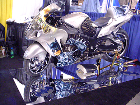 The airbrush work on this HAYABUSA is nothing short of incredible.