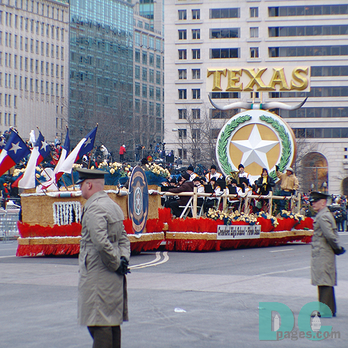 Coming from our President's hometown of Crawford, Texas, is the Crawford High School Pirate Band and float. 