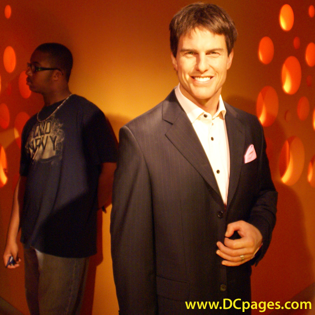 Chic celebrity party - Tom Cruise is considered one of the most recognized people in the world.